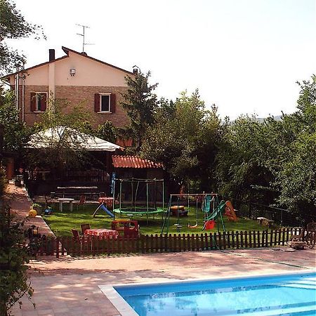 Agriturismo Ca' Isotta Castello di Serravalle Екстериор снимка