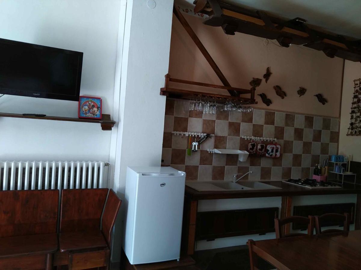 Agriturismo Ca' Isotta Castello di Serravalle Екстериор снимка