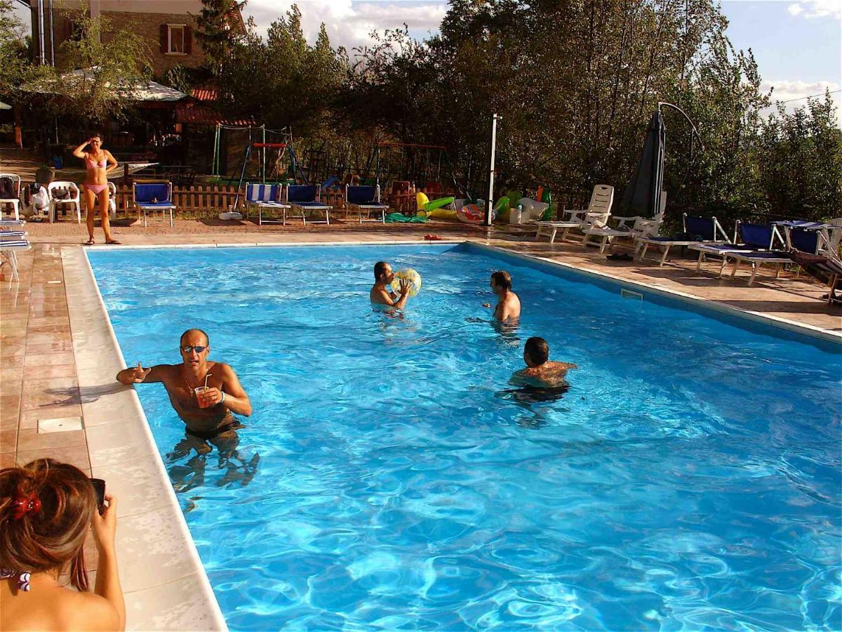 Agriturismo Ca' Isotta Castello di Serravalle Екстериор снимка